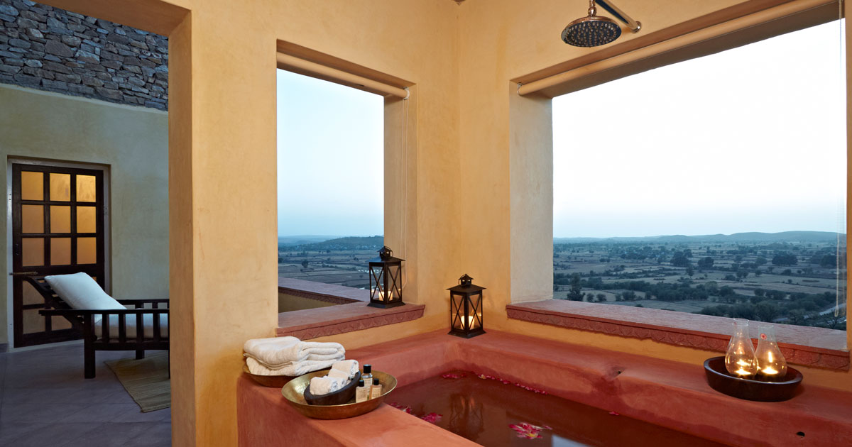 Outdoor Bath Tub in a Suite